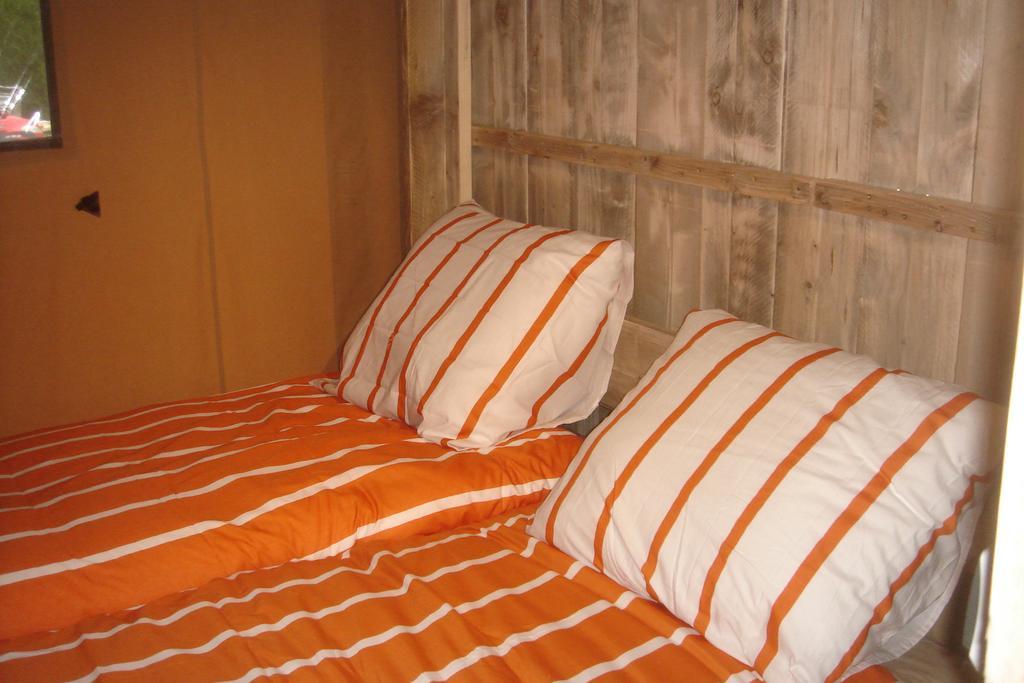 Camping De La Bonnette Caylus Exterior photo